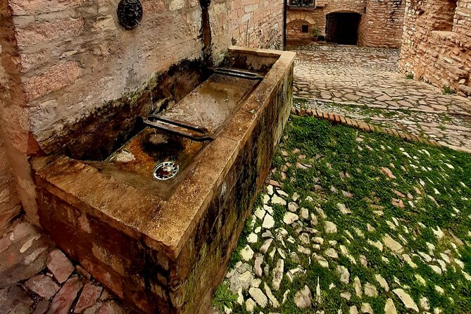 Umbria off the Beaten Track. Rasiglia, Trevi, Bevagna, and Collepino - Hassle-free Transportation and Logistics