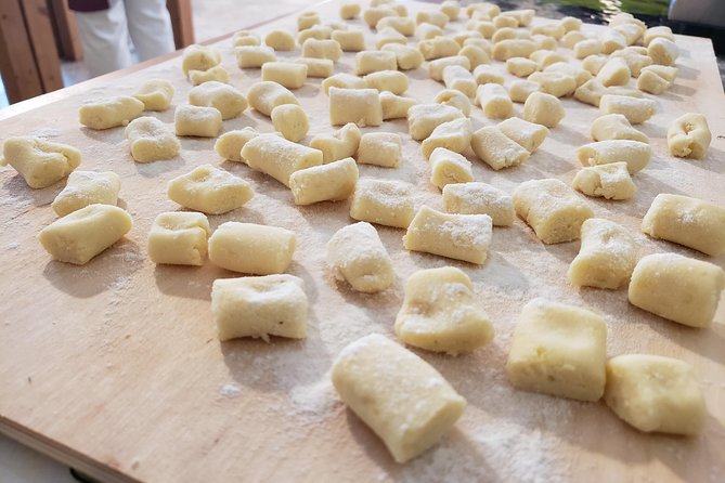 Umbria Traditional Cooking Class in Assisi Countryside - Meet the Hosts