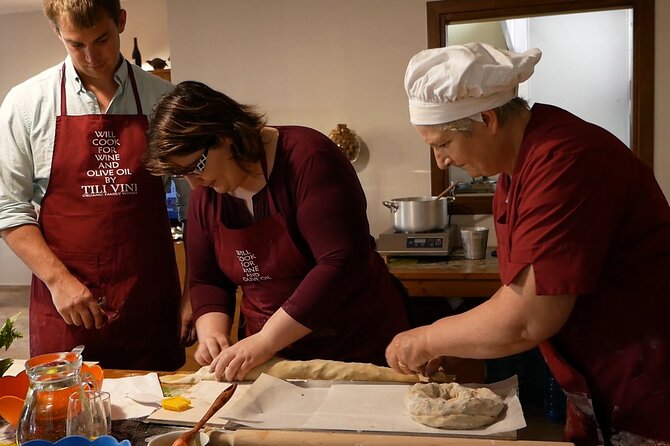 Umbrian Regional and Traditional Cooking Class With Lunch in Assisi - Hands-On Cooking With Chef