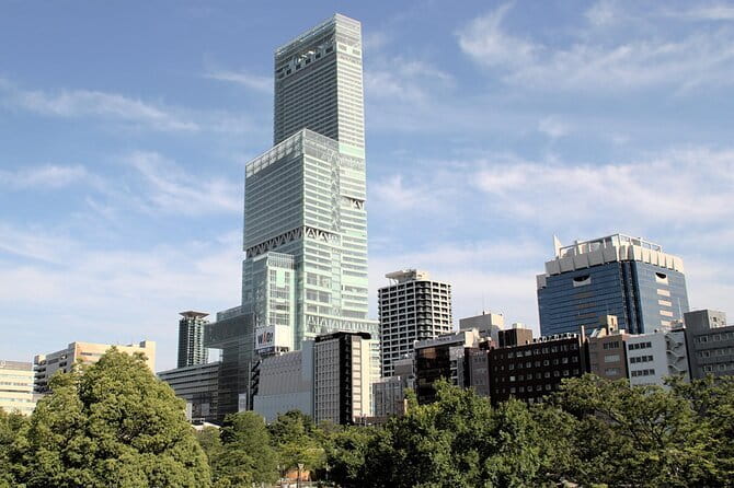 Umeda Sky Building KUCHU-TEIEN OBSERVATORY - Accessibility and Amenities
