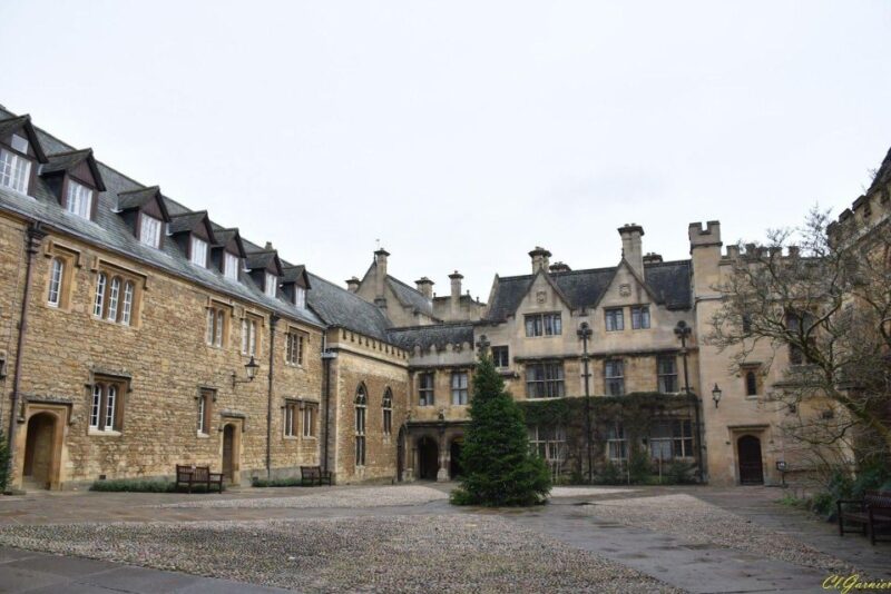 Uncover Oxfords Legacy: In-App Audio Tour - Sheldonian Theatres Architectural Marvels