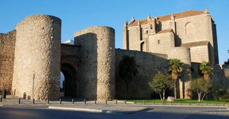 Uncover Ronda's Essence: In-App Audio Walking Tour - Tour Features
