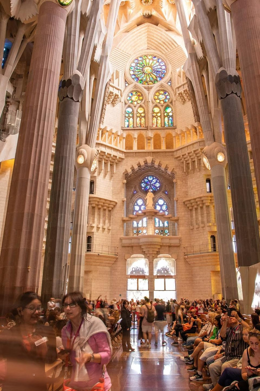 Uncover Sagrada Familia: Gaudí's Designs and Museum Exhibits - Key Points