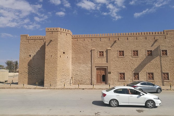 Uncover Wonders of East Salalah-Full Day Guided Tour - Visiting Taqa Beach