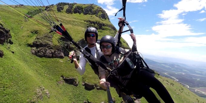 Underberg: Paragliding Tandem Flights. Weather Dependent - Booking and Availability