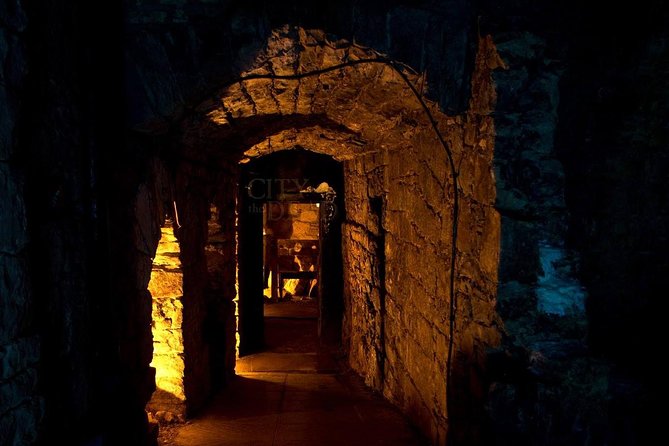 Underground City of the Dead Tour - Accessibility and Restrictions