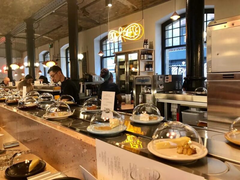 Underground Food Tour: London Soho to Covent Gardens - Food and Drink Offerings