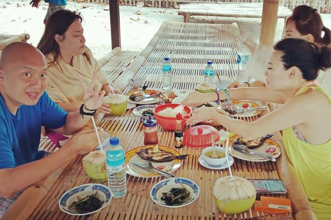 Underwater Wonders of South Gili - Snorkeling Highlights