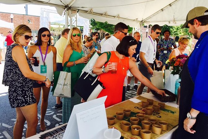 Undiscovered Charleston: Half Day Food, Wine & History Tour With Cooking Class - Delectable Lunch and Wine Pairings
