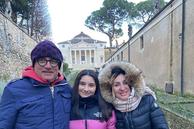 Unesco Palladian Villas in Vicenza: E-Bike Private Tour With Picnic and Aperitif - Savoring the Palladian Gourmet Picnic Experience