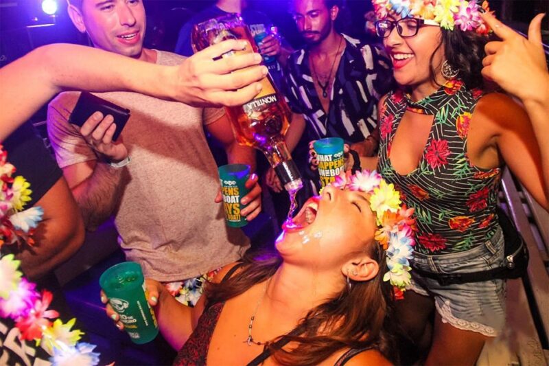 Unforgettable Boat Party Experience - Key Points