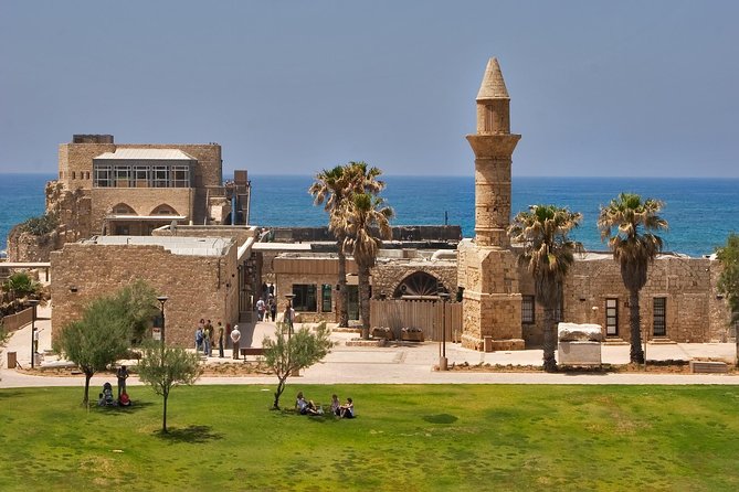 Unforgettable Tour to Caesarea, Haifa, Acre and Rosh Hanikra From Tel Aviv - Taking in the Rosh HaNikra Grottos