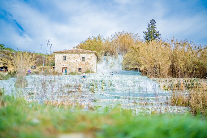 Unique Day Trip From Rome to Terme Di Saturnia - Friendly and Attentive Tour Guides