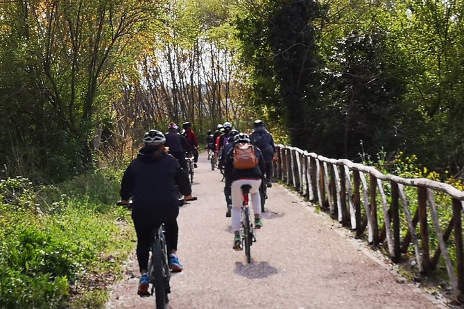 Unique Enobike Experience With Tasting in 2 Excellent Wineries - Scenic Photo Stops