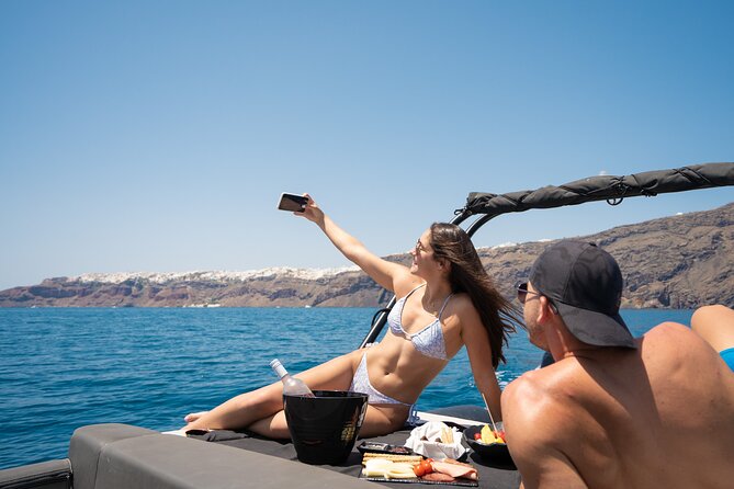 Unique Half-Day Private Motor Boat Cruise in Santorini - Meeting and Pickup Details