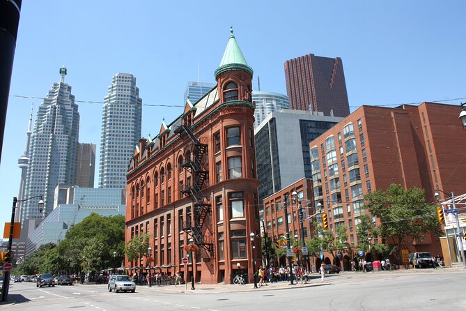 Unique Highlights of Toronto - Walking Tour - Riverside Vistas