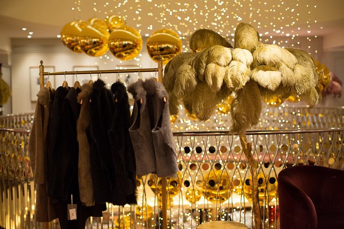 Unique London Walk: Secrets of Mayfair - Private Tour - Strolling Through Royal Addresses