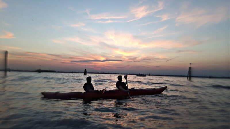 Unique Night Tour With Sunset: Kayak in Venice With a Guide - Experience Highlights