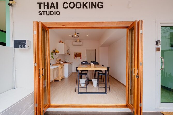 Unique Private Thai Cooking Experience in Patong With Chef Care - Booking Information and Policies