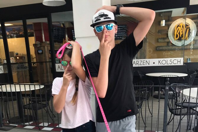 Unique Scavenger Hunt Experience in Branson by Wacky Walks - Exploring Bransons Landmarks