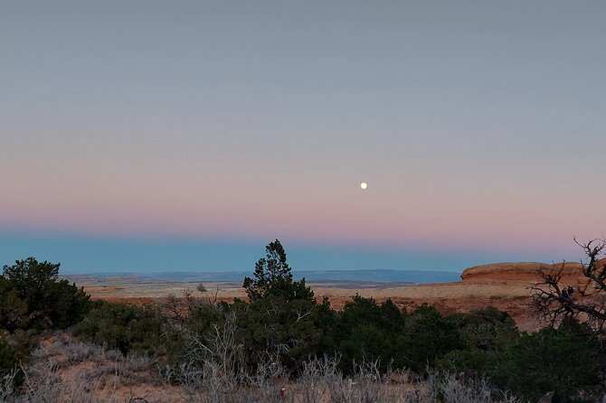 Unique Sunset Experience At Arches Private Hike At Devils Garden - National Park Entry and Fees