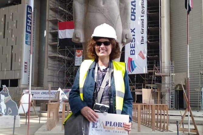 Unique Tour to the GEM & Inside the Great Pyramid in Giza - Exploring the Giza Pyramids