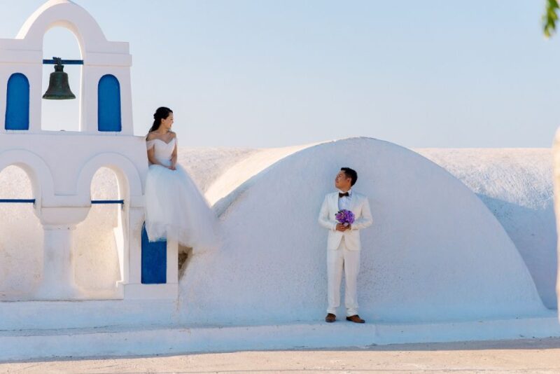 Unique Wedding Photos in Oia Village - Photoshoot Duration