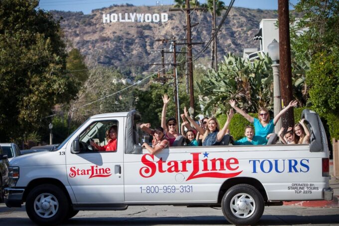 Universal Studios & Celebrity Homes Tour - Accessibility and Considerations