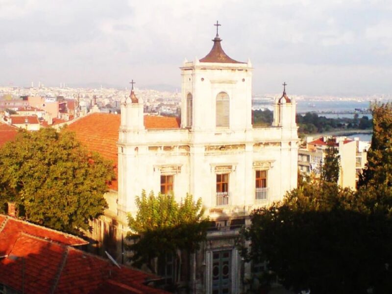 University to Findikzade & Samatya Full-Day With Lunch - Included Services