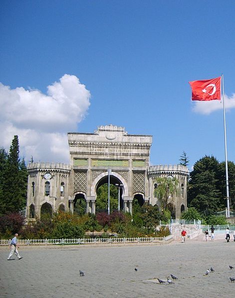 University to Findikzade & Samatya Full-Day With Lunch - Small Group Experience