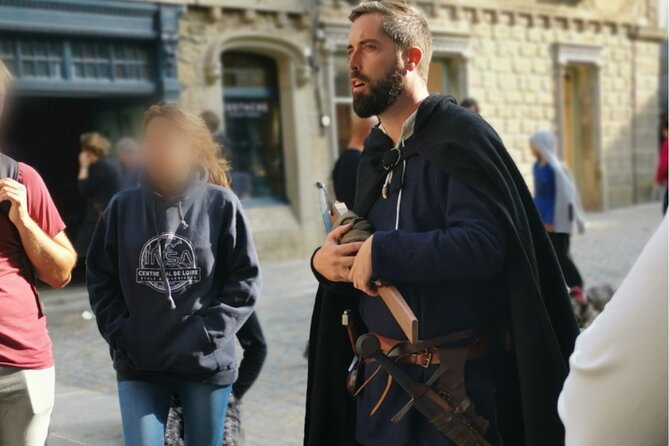 Unusual Guided Tour of the Medieval City of Carcassonne - Meeting and End Points