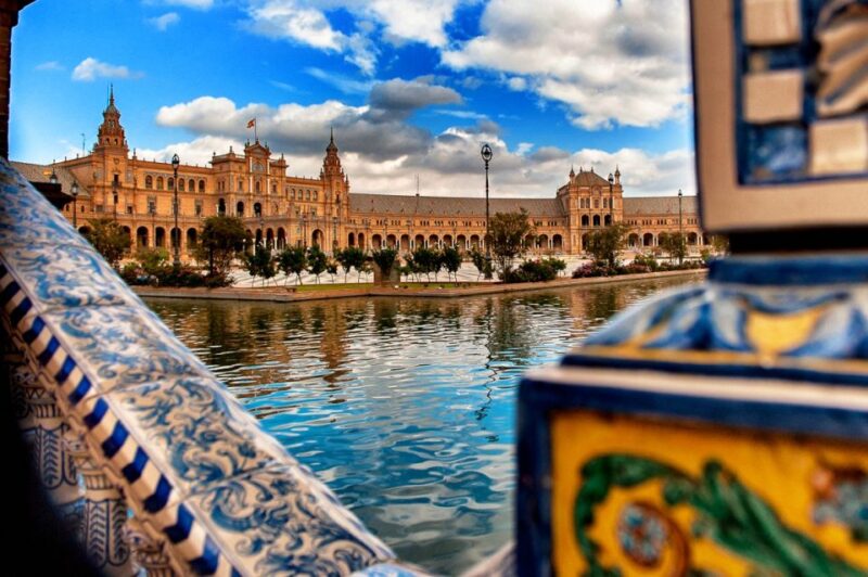 Unusual Seville: 2.5-Hour Tour and Cruise - Key Points