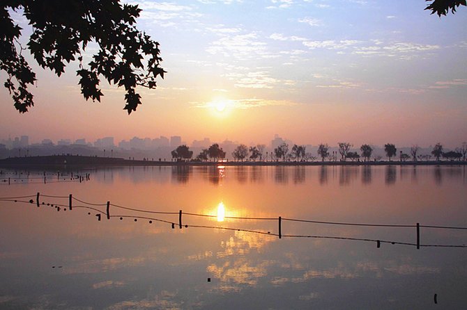 Unveil the Charm of Hangzhou - Half-Day Sightseeing Tour - Meeting and Pickup
