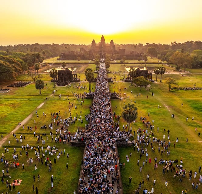 Unveiling the Magic of Angkor 2-Day With Sunrise and Sunset - Day 2: Sunrise at Angkor Wat