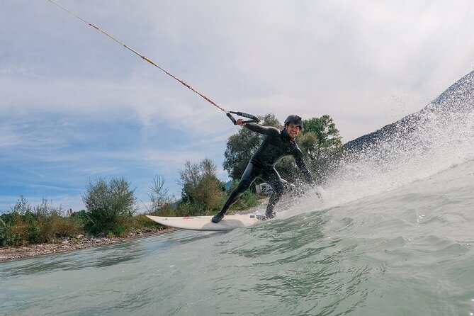 Up STREAM SURFING - the New Way of SURFING a River - What to Expect