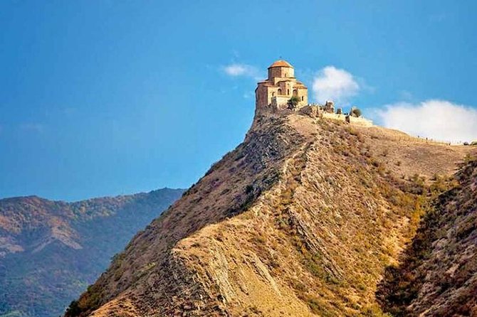 Uplistsikhe Cave-Town and Mtskheta Private Tour With Included Traditional Lunch - Uplistsikhe: Ancient Cave-Town