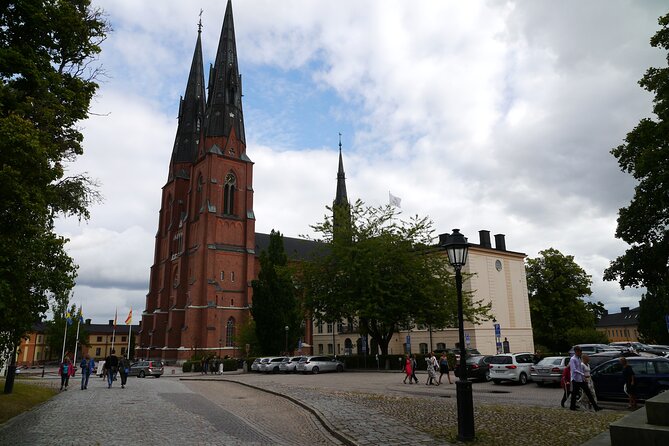 Uppsala's Biggest Attractions - 1-Hour City Walk in Uppsala City. - Meeting Point and Pickup