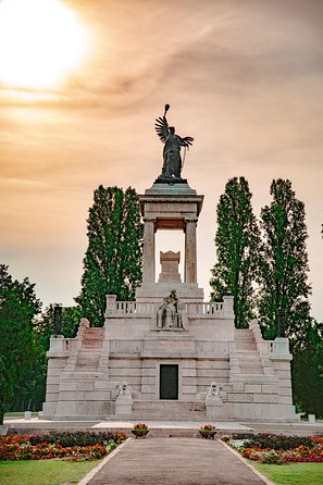 Urban Tour of the Outer Viii District Budapest - Getting to the Meeting Point