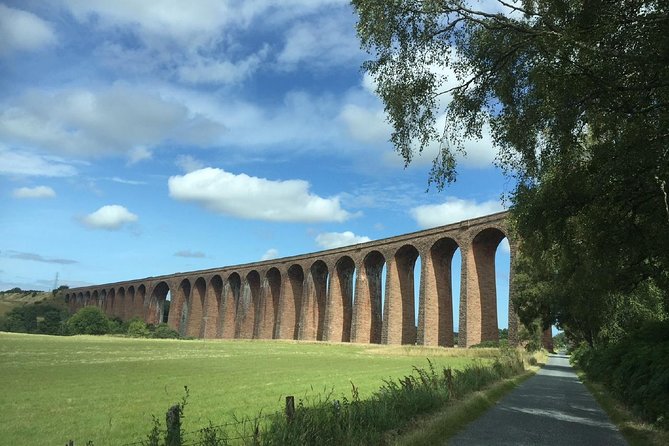 Urquhart Castle, Loch Ness Centre, Gin, Outlander Sites - Visiting Culloden Battlefield