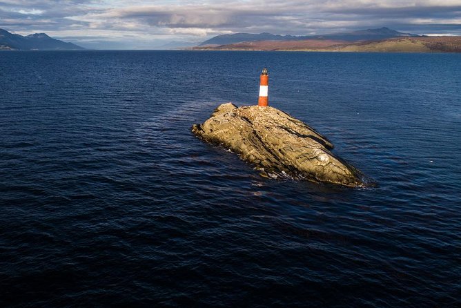 USHUAIA: Beagle Channel Navigation - Wolf Island and Descent at Bridges Islands - Meeting and Pickup
