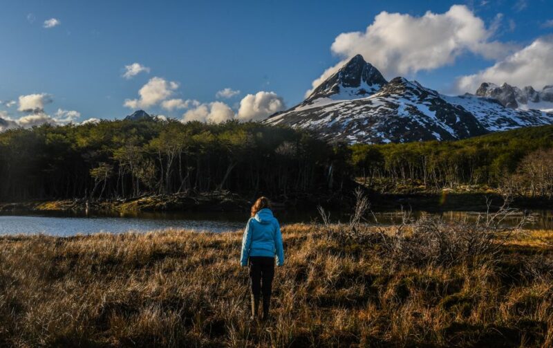 Ushuaia: Esmeralda Lagoon Hiking Tour With Lunch and Drinks - Tour Details