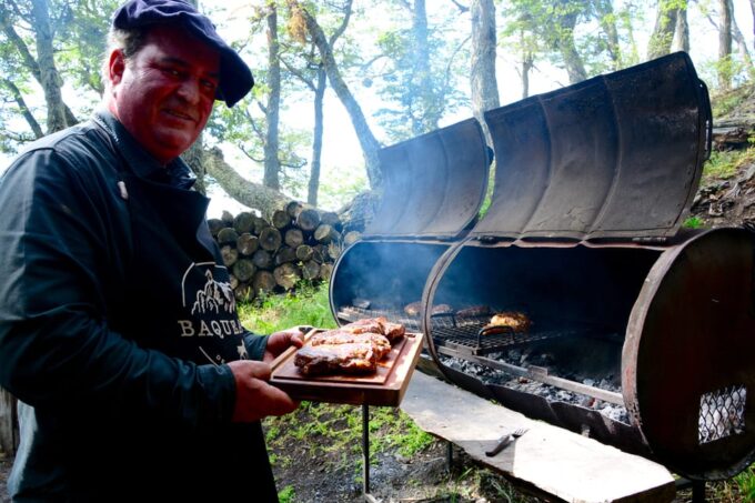 Ushuaia: Full-Day Off-Roading and Horseback Riding Lake Tour - Horseback Riding and Lakeside Stroll