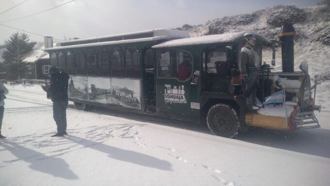Ushuaia: Panoramic City Train Tour - Duration and Price