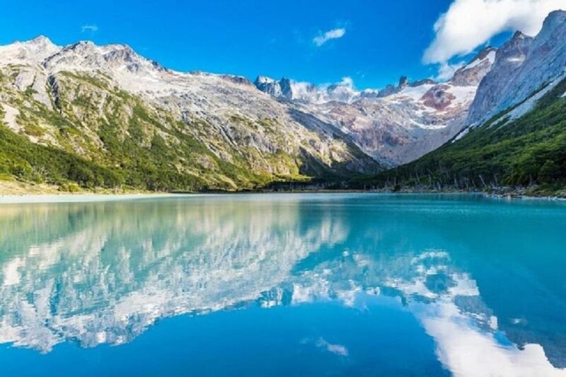 Ushuaia: Trekking to Emerald Lagoon - Food Options