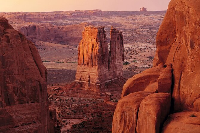 Utah & Arizona National Parks: Small Group 7-Day Tour - Discovering Arizonas Wonders