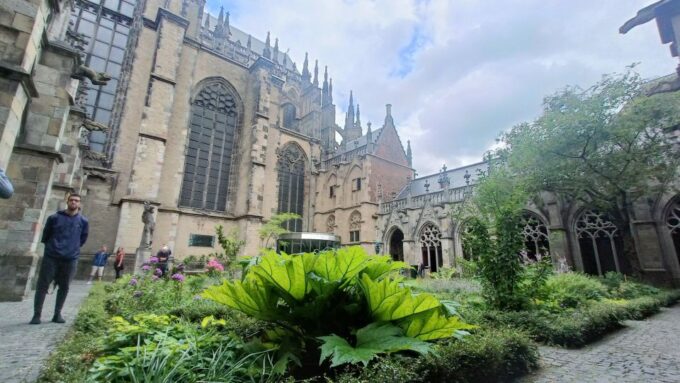 Utrecht: Guided Highlights Walking Tour - Getting There