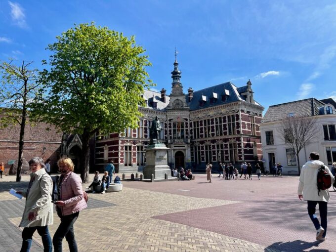 Utrecht: Highlights and Secrets With a Walking Tour - Immerse in Dutch Architecture