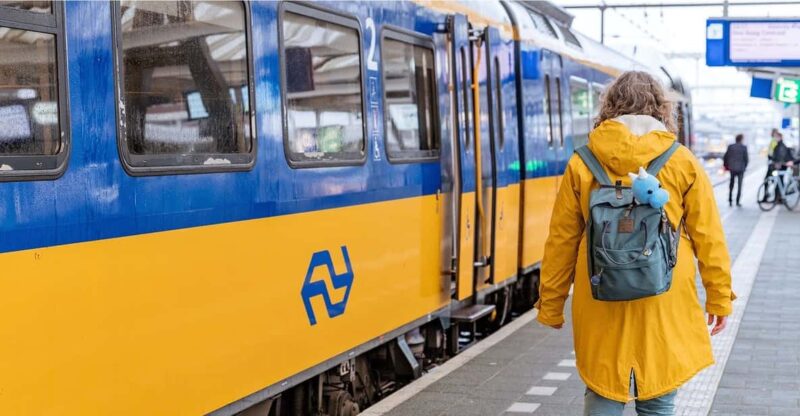 Utrecht: Train Transfer Utrecht From/To the Hague - Travel Duration and Frequency
