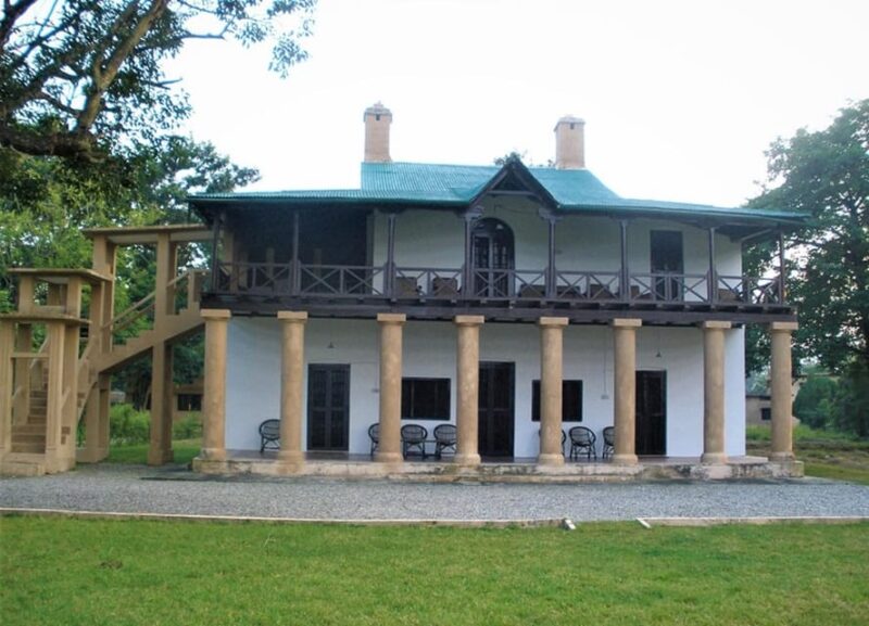 Uttarakhand Delights: Nainital & Corbett Expedition - Accommodation and Amenities