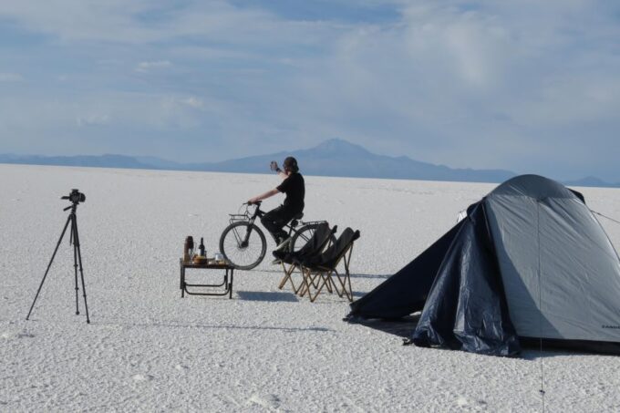 Uyuni: 1 Day 1 Night Uyuni Salt Flats, Tent Experience. - Local Culture and Wildlife